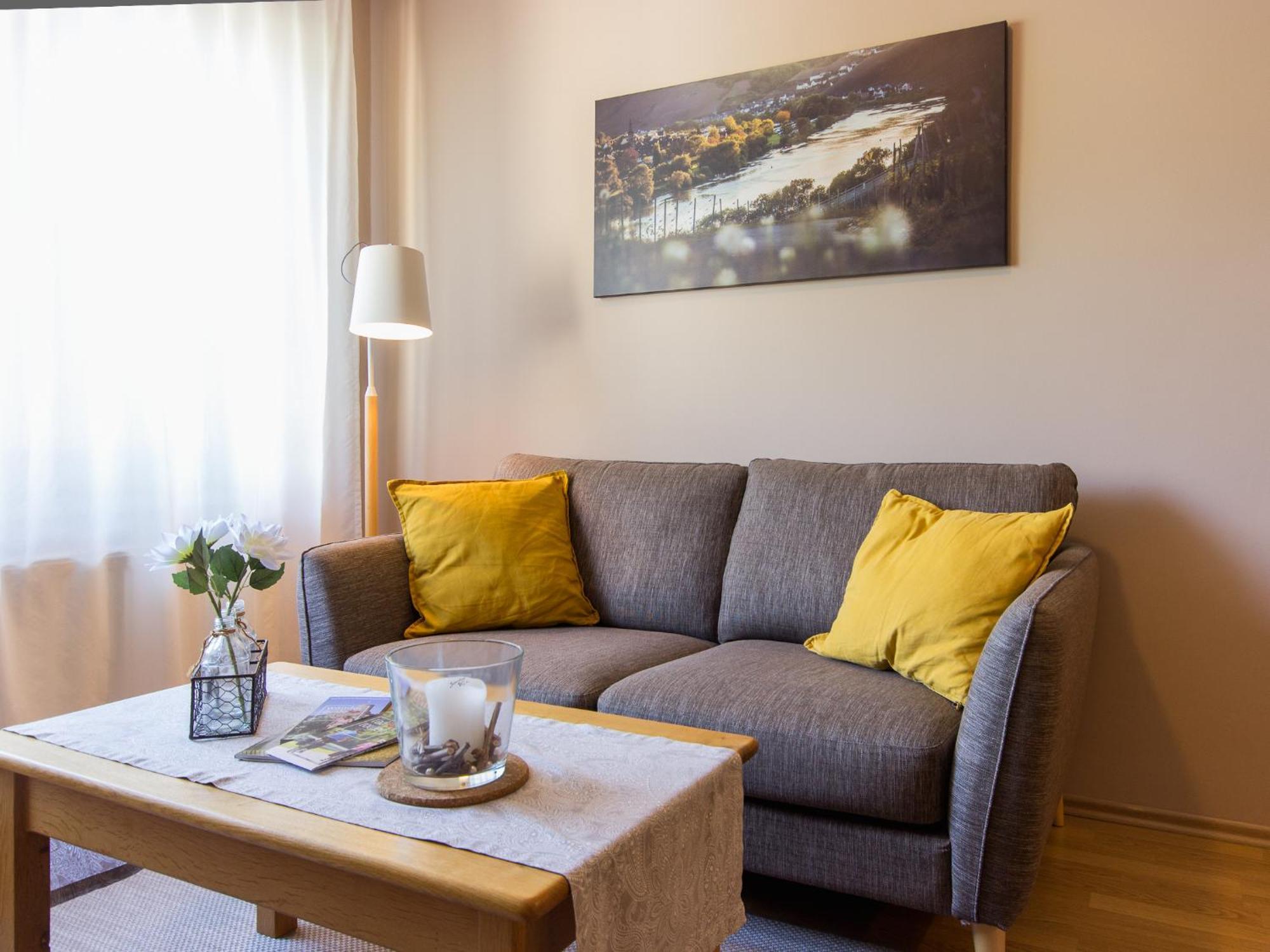 Ferienhaus Schwaab-Scherr, Genau Zwischen Bernkastel-Kues Und Traben-Trarbach, Mit Kostenlosem Oepnv-Ticket Fuer Bus Und Bahn, Parkplaetzen Und Fahrradgarage 에르덴 외부 사진