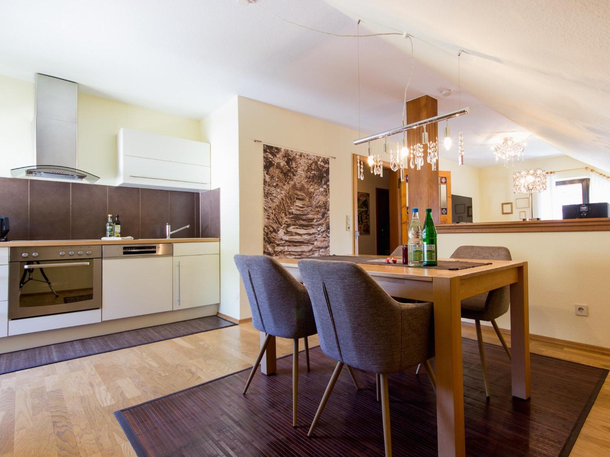 Ferienhaus Schwaab-Scherr, Genau Zwischen Bernkastel-Kues Und Traben-Trarbach, Mit Kostenlosem Oepnv-Ticket Fuer Bus Und Bahn, Parkplaetzen Und Fahrradgarage 에르덴 외부 사진