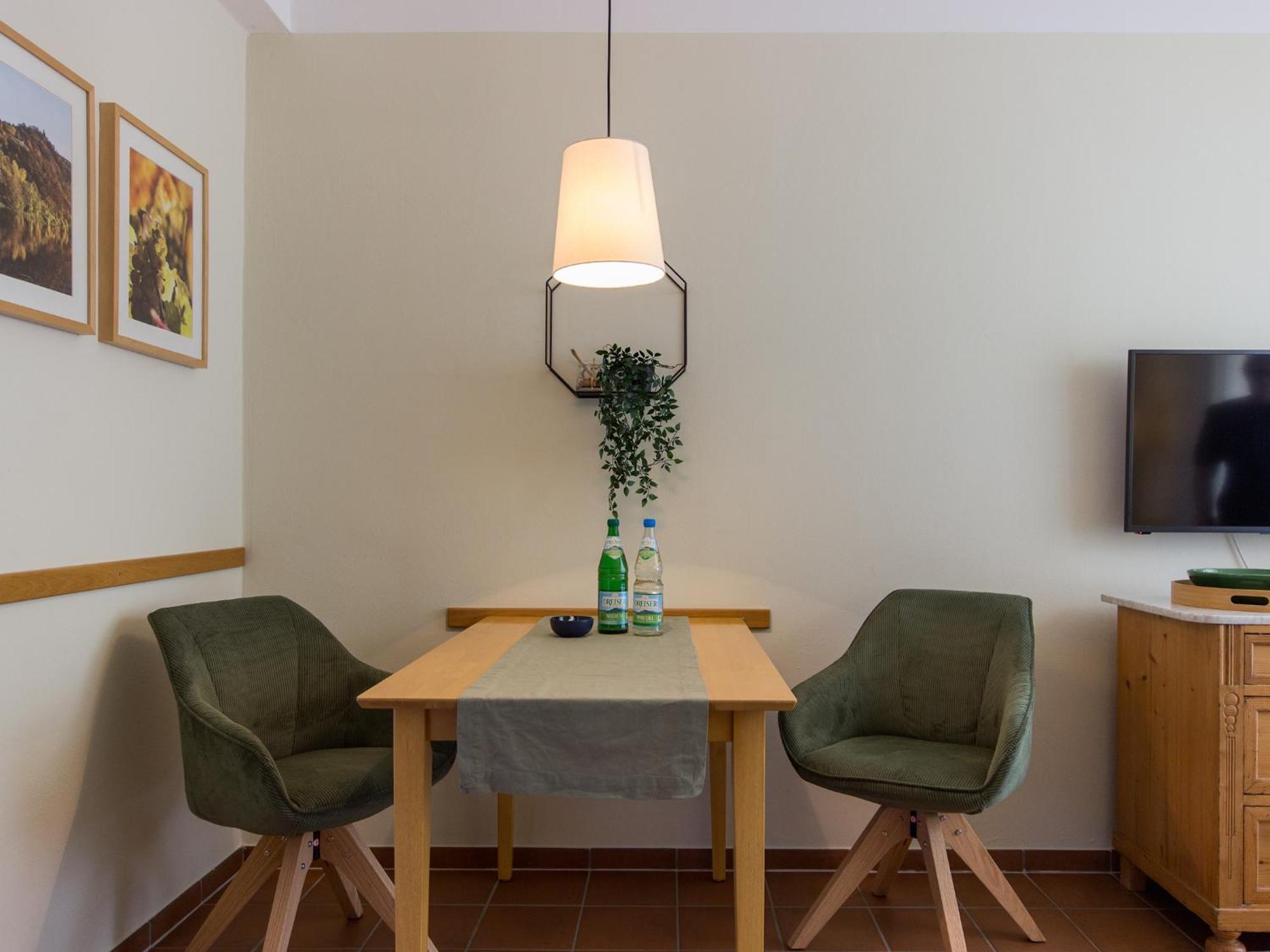 Ferienhaus Schwaab-Scherr, Genau Zwischen Bernkastel-Kues Und Traben-Trarbach, Mit Kostenlosem Oepnv-Ticket Fuer Bus Und Bahn, Parkplaetzen Und Fahrradgarage 에르덴 외부 사진